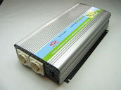 INVERTTERI 1000W 12V-230V